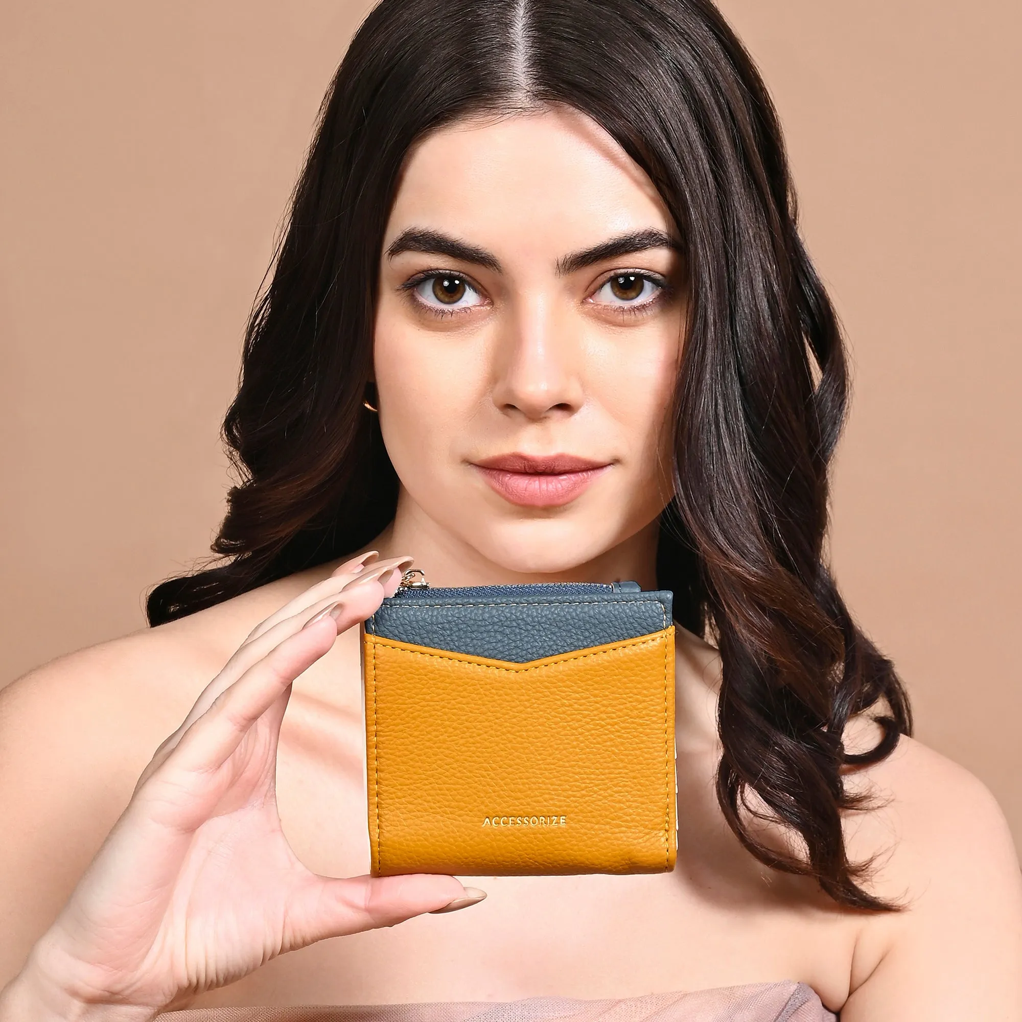 Accessorize London Women's Yellow Colourblock Bifold Multi Compartment Wallet