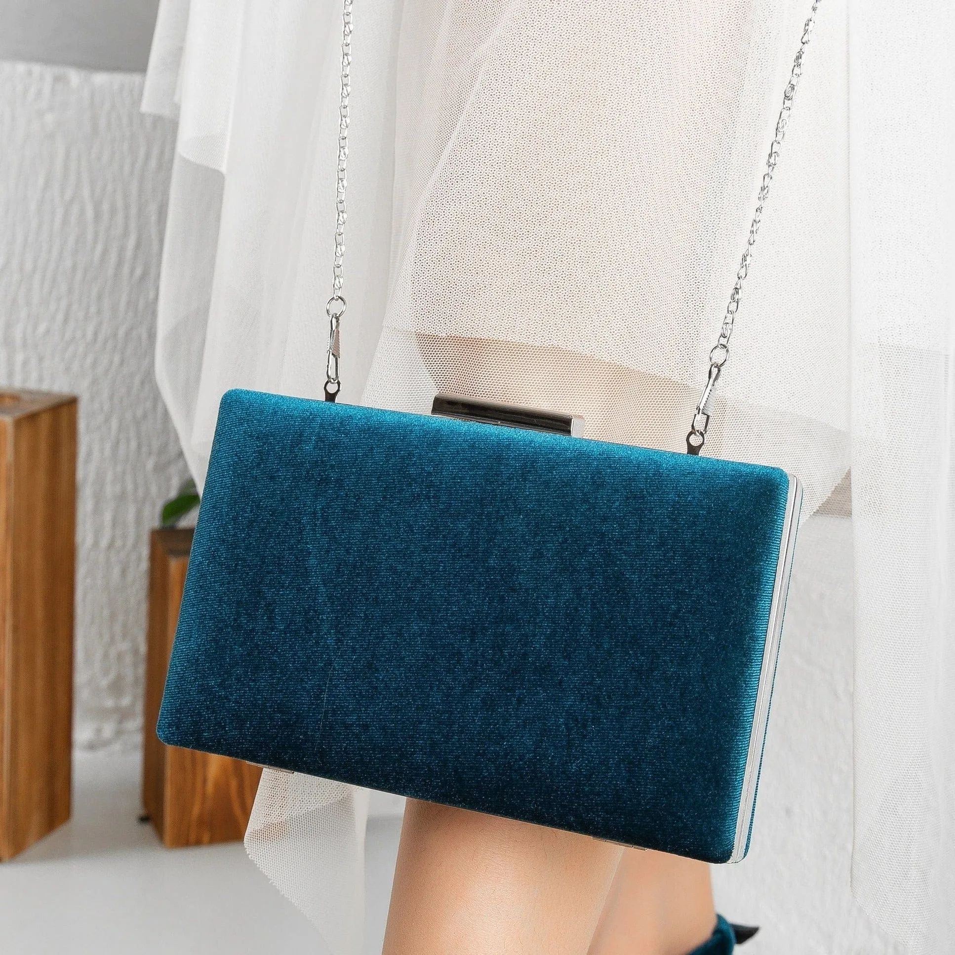 Clara Vegan Velvet Clutch | Teal Blue