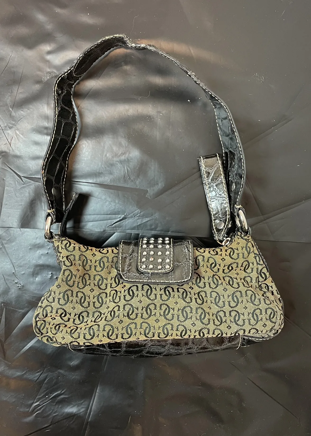 Guess Shoulderbag