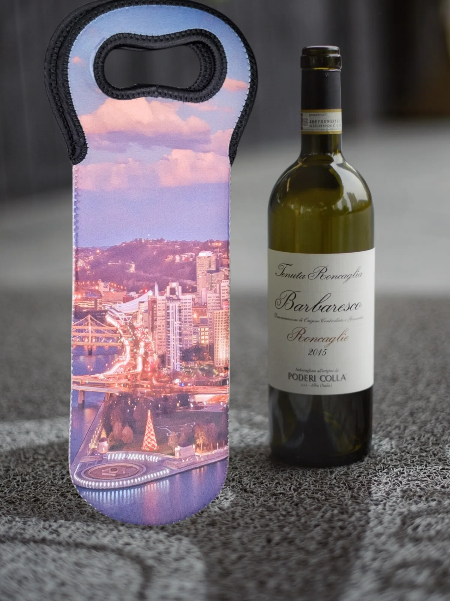 Pittsburgh City Scene Wine Carrier Gift Bag