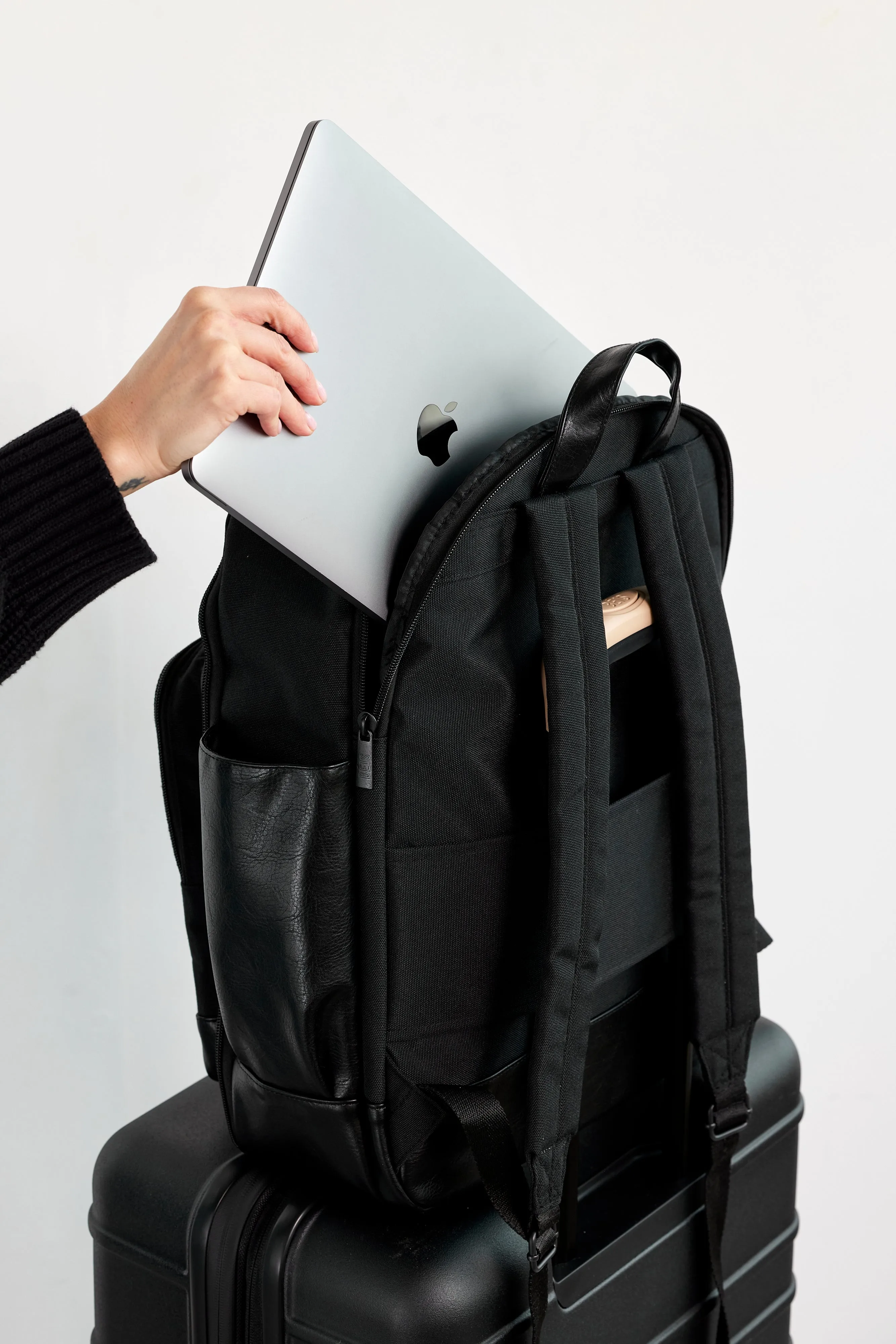 The Backpack in Black