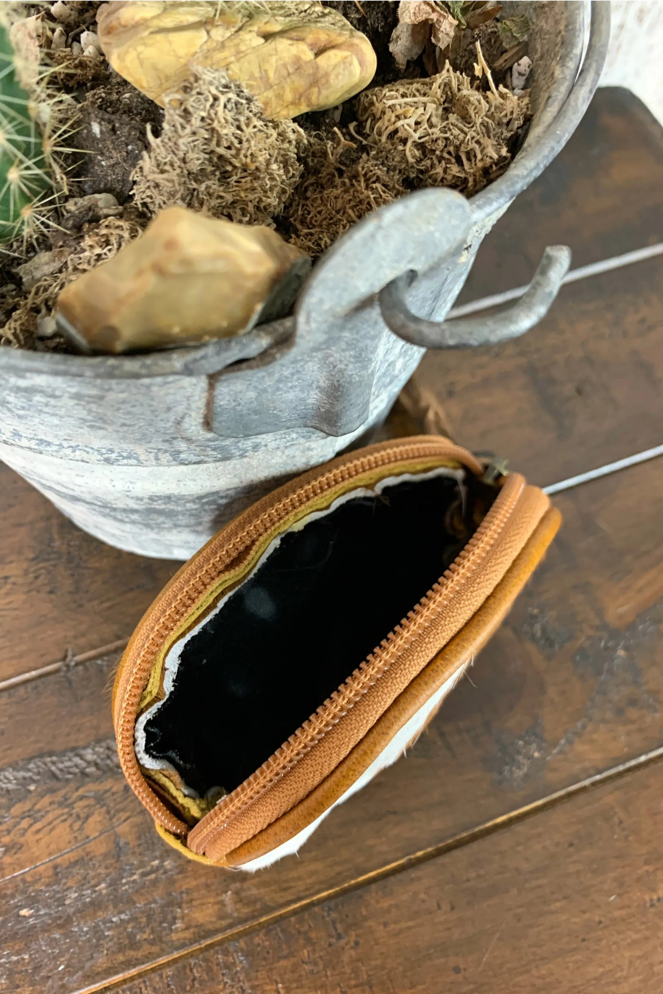 The Vaquera Cowhide Coin Purse