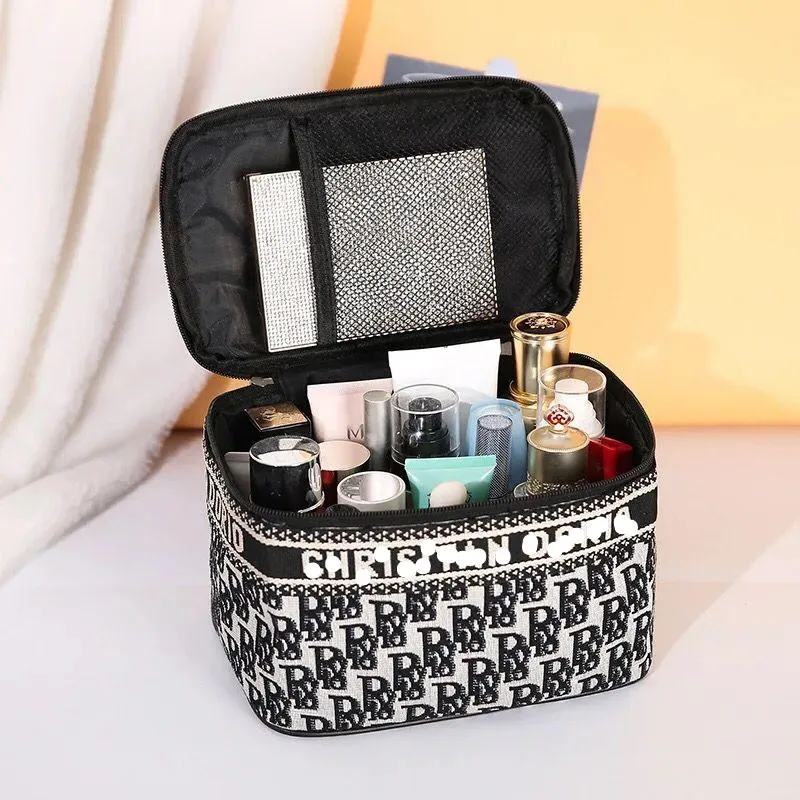 Women Travel portable toiletry bag Large capacity cosmetics storage bag Ladies letter toiletry bag X4523694